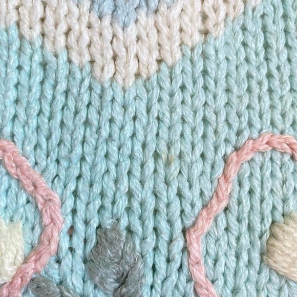 Vintage cream pastel hand knit sweater - Picture 4 of 8